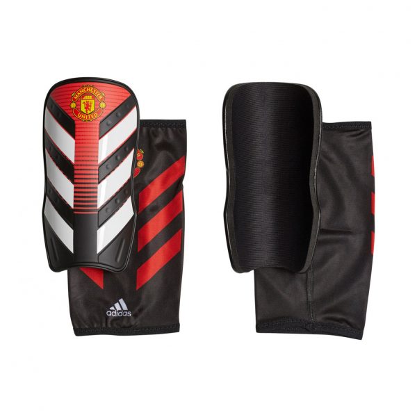 Ochraniacze adidas Manchester United Pro Lite CW9704 Rozmiar XS (120-140cm)